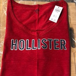 Hollister V neck graphic tee short sleeve medium